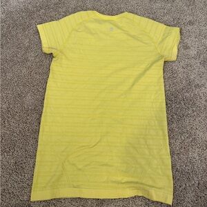 Lululemon swiftly tech tee shirt